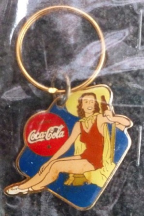 93129-2  € 3,50 coca cola ijzeren sleutelhanger
